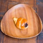 チョコクリームの奥には生クリームが入っています。