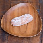 昔懐かしい給食揚げパン。吸収が良いブドウ糖をお砂糖に使いました。黄な粉味もあります。