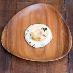 季節の野菜とチーズを入れてぺったんこにして焼き上げました。焼けたチーズが香ばしい。